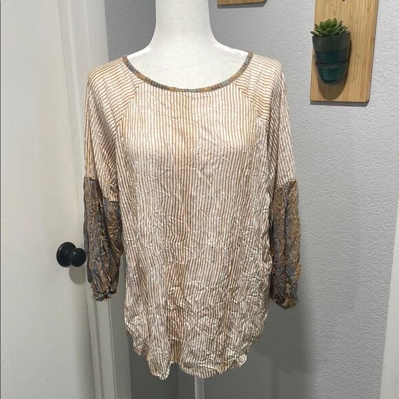 Carine Brown & Cream Stripe with Floral Bubble Sleeve Blouse Size Medium - Picture 1 of 7